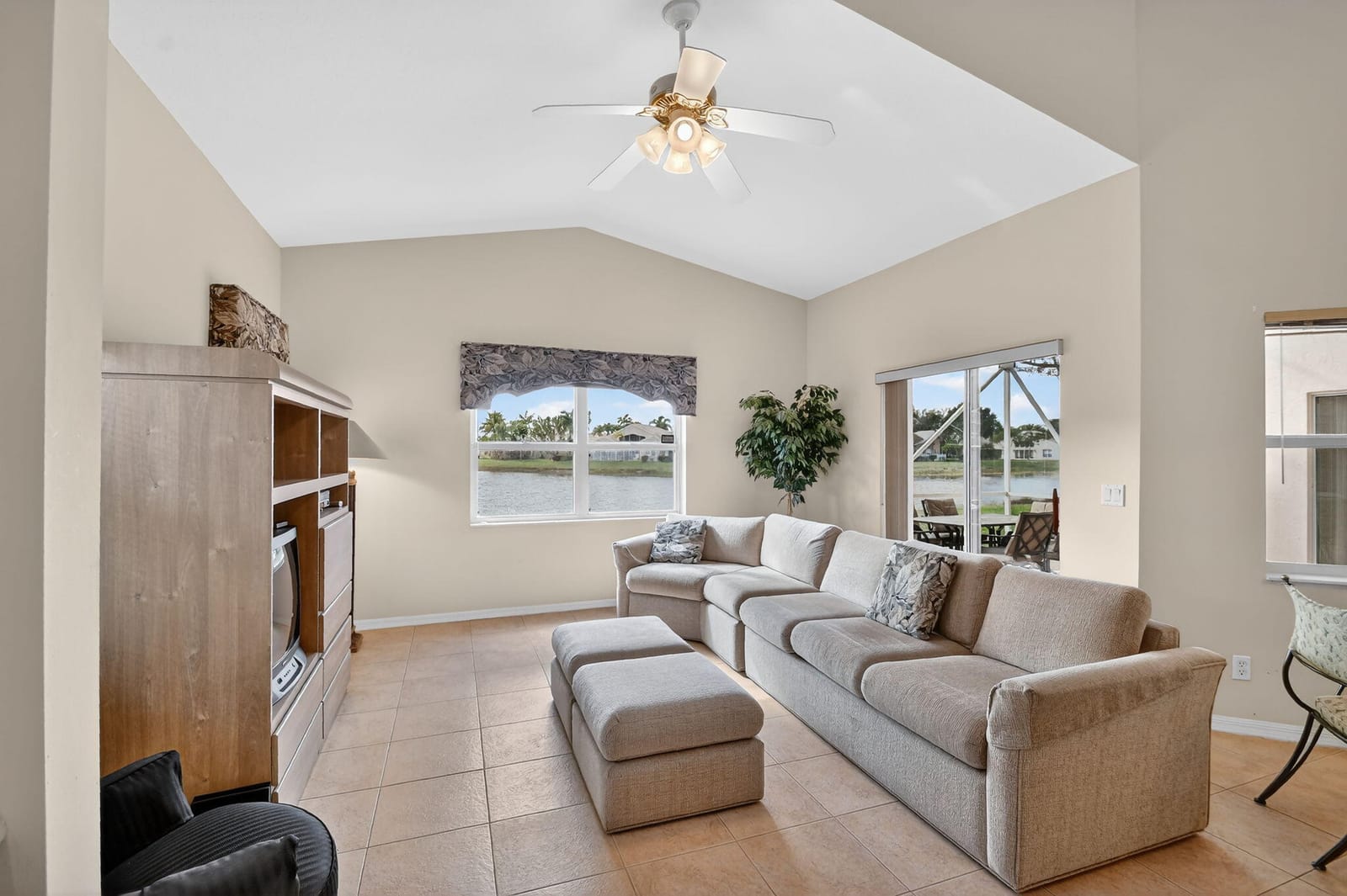 8440 Grand Messina Circle, Boynton Beach, FL 33472 photo 14