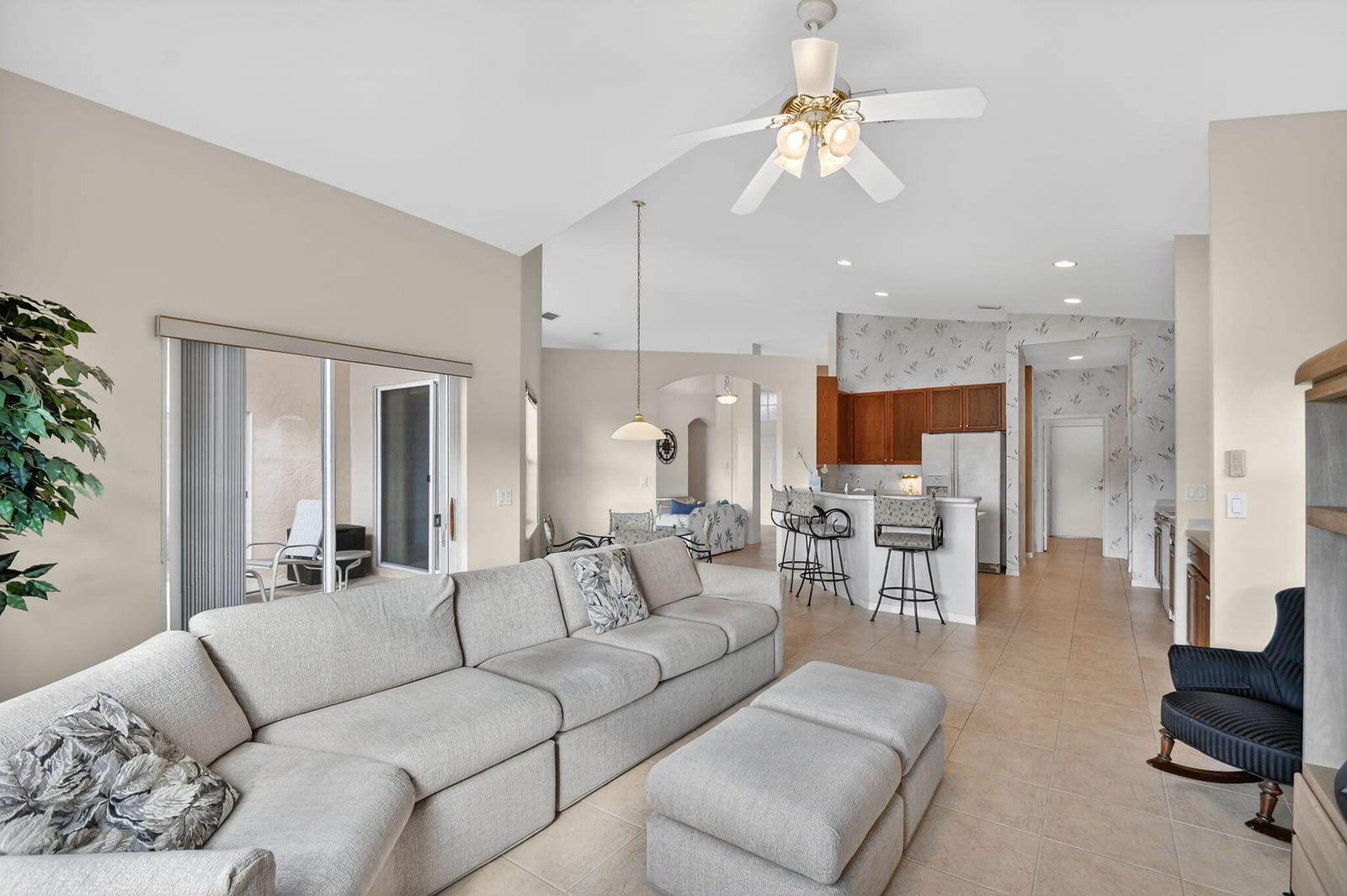 8440 Grand Messina Circle, Boynton Beach, FL 33472 photo 15