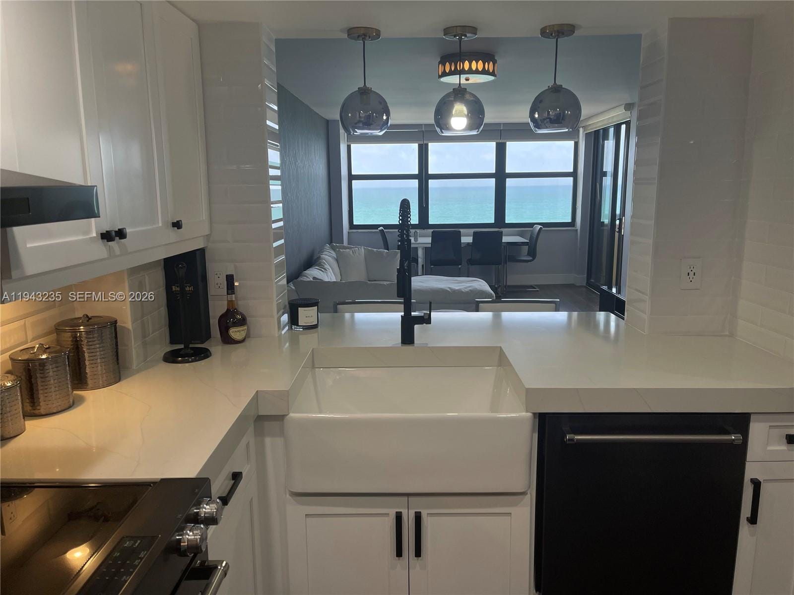 2555 Collins Avenue 1409 — photo 8