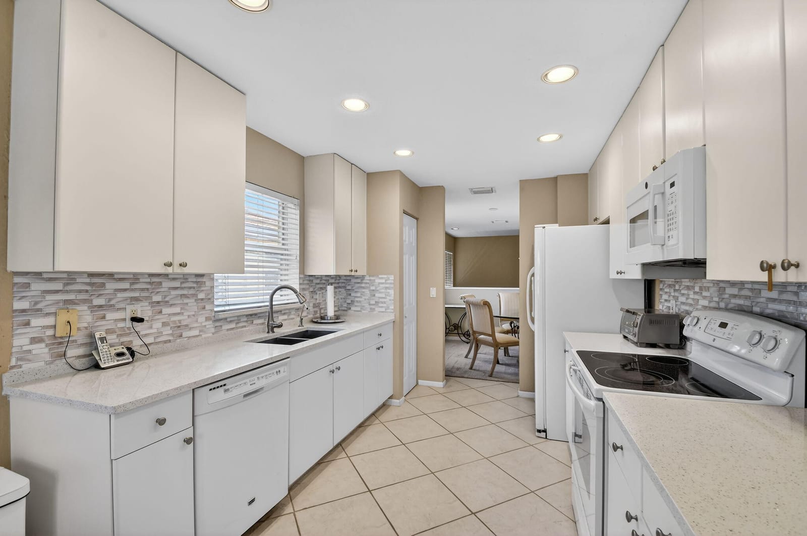 12474 Crystal Pointe Drive 202, Boynton Beach, FL 33437 photo 17