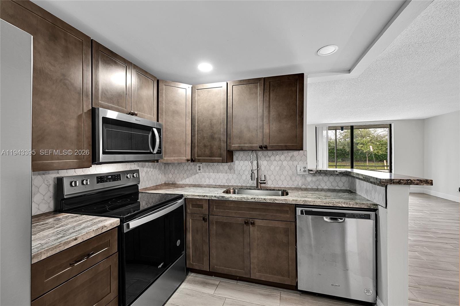 2850 Somerset Drive 105L, Lauderdale Lakes, FL 33311 photo 2