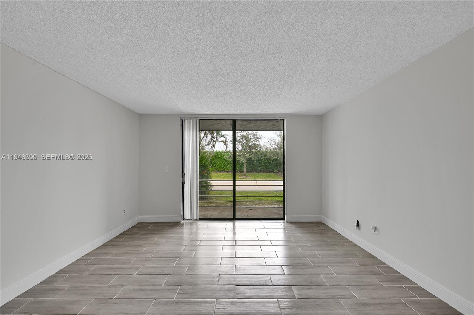 2850 Somerset Drive 105L, Lauderdale Lakes, FL 33311 photo 11