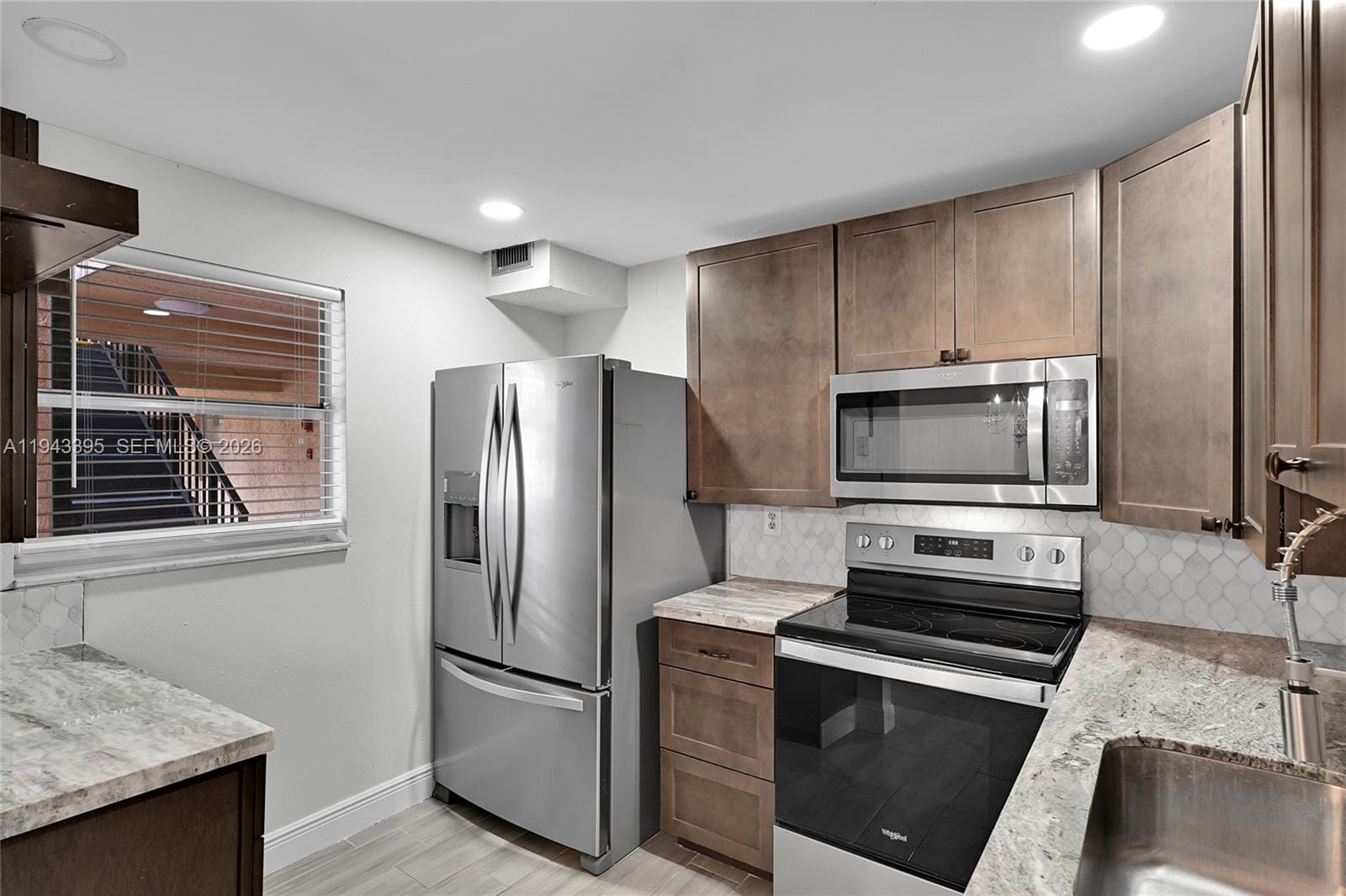 2850 Somerset Drive 105L, Lauderdale Lakes, FL 33311 photo 3