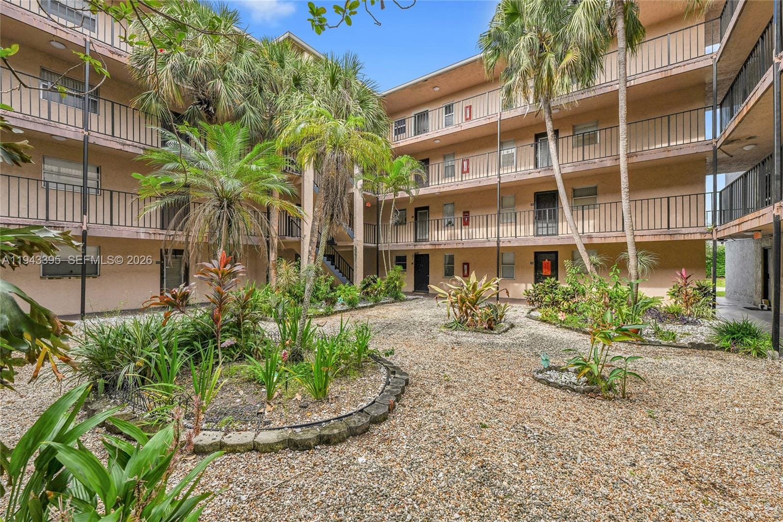 2850 Somerset Drive 105L, Lauderdale Lakes, FL 33311 photo 21