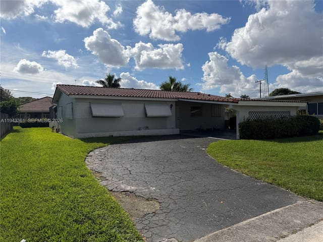 3140 Hollywood Boulevard, sold in Central Golf Sec Of Holly, Hollywood, FL