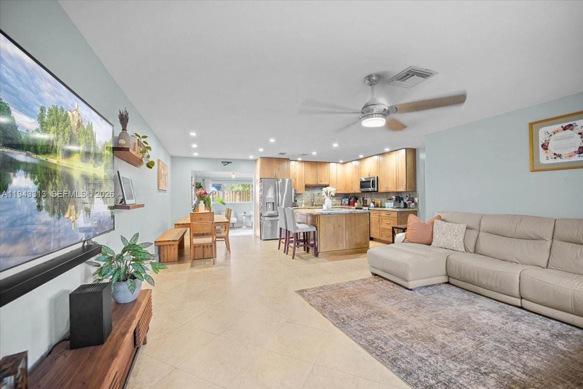 1864 SW 37th Avenue, Fort Lauderdale, FL 33312 photo 5