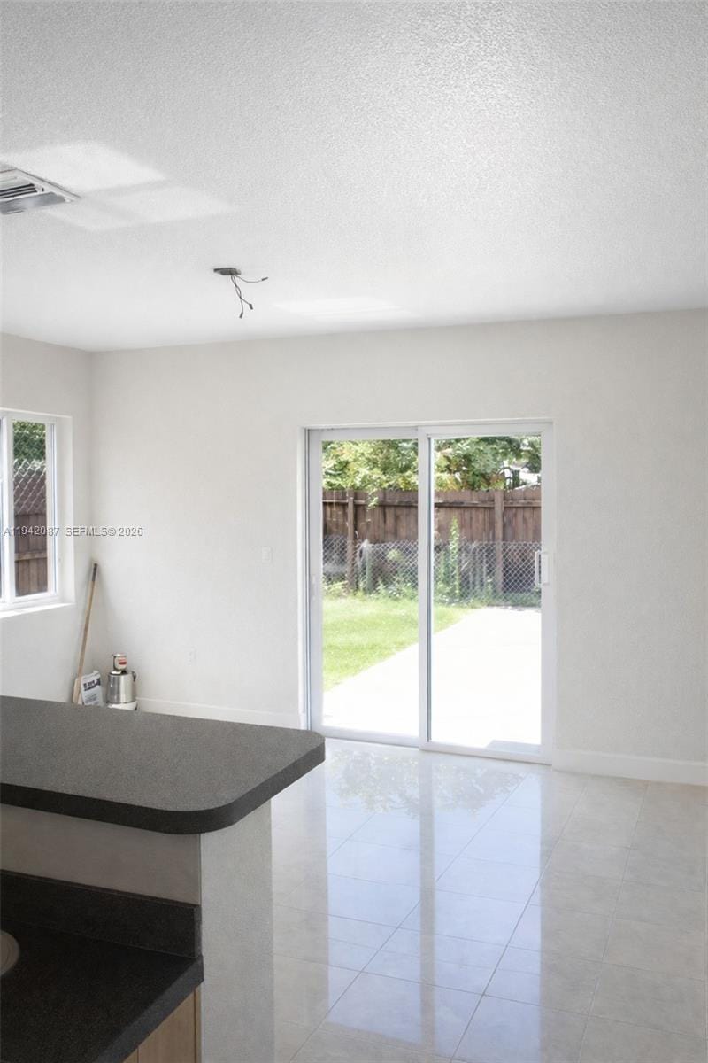 16585 NE 3 Avenue — photo 4