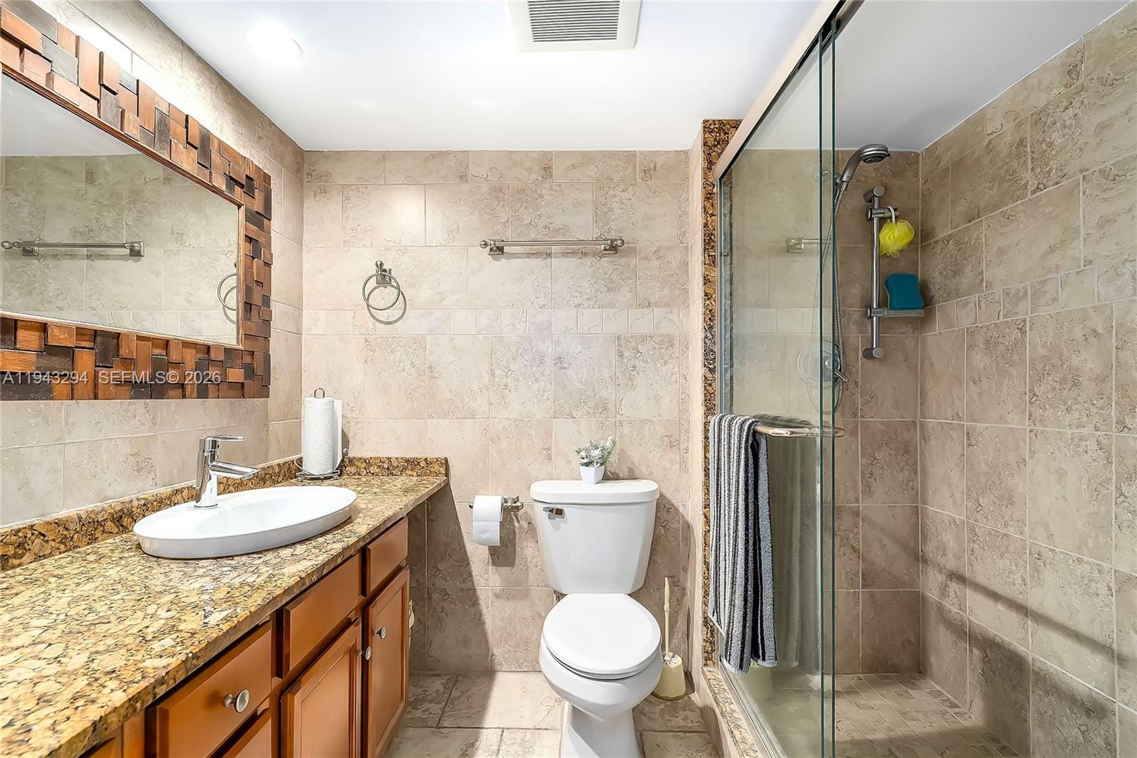 230 174th Street 1520, Sunny Isles Beach, FL 33160 photo 5