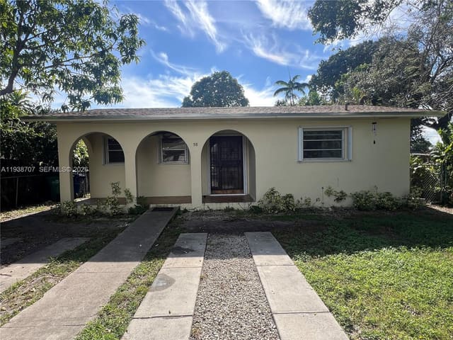 58 NE 117th Street, sold in La Paloma, Sebring, FL