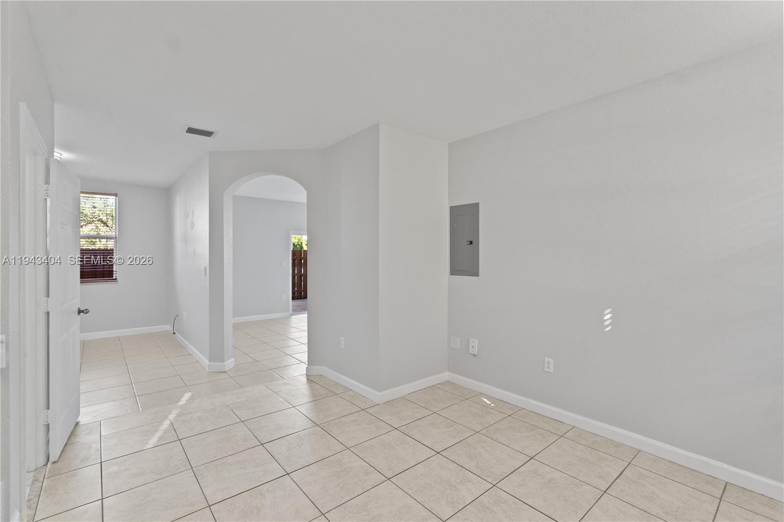 1655 NE 33rd Road 1024 — photo 4