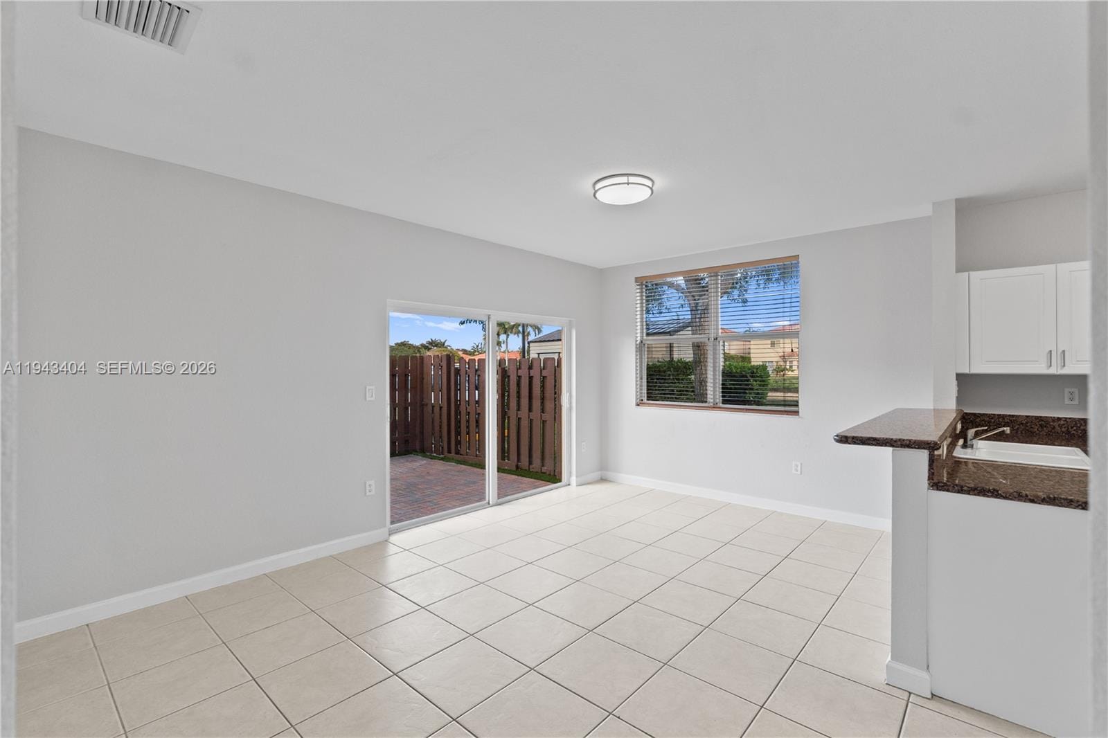 1655 NE 33rd Road 1024 — photo 10