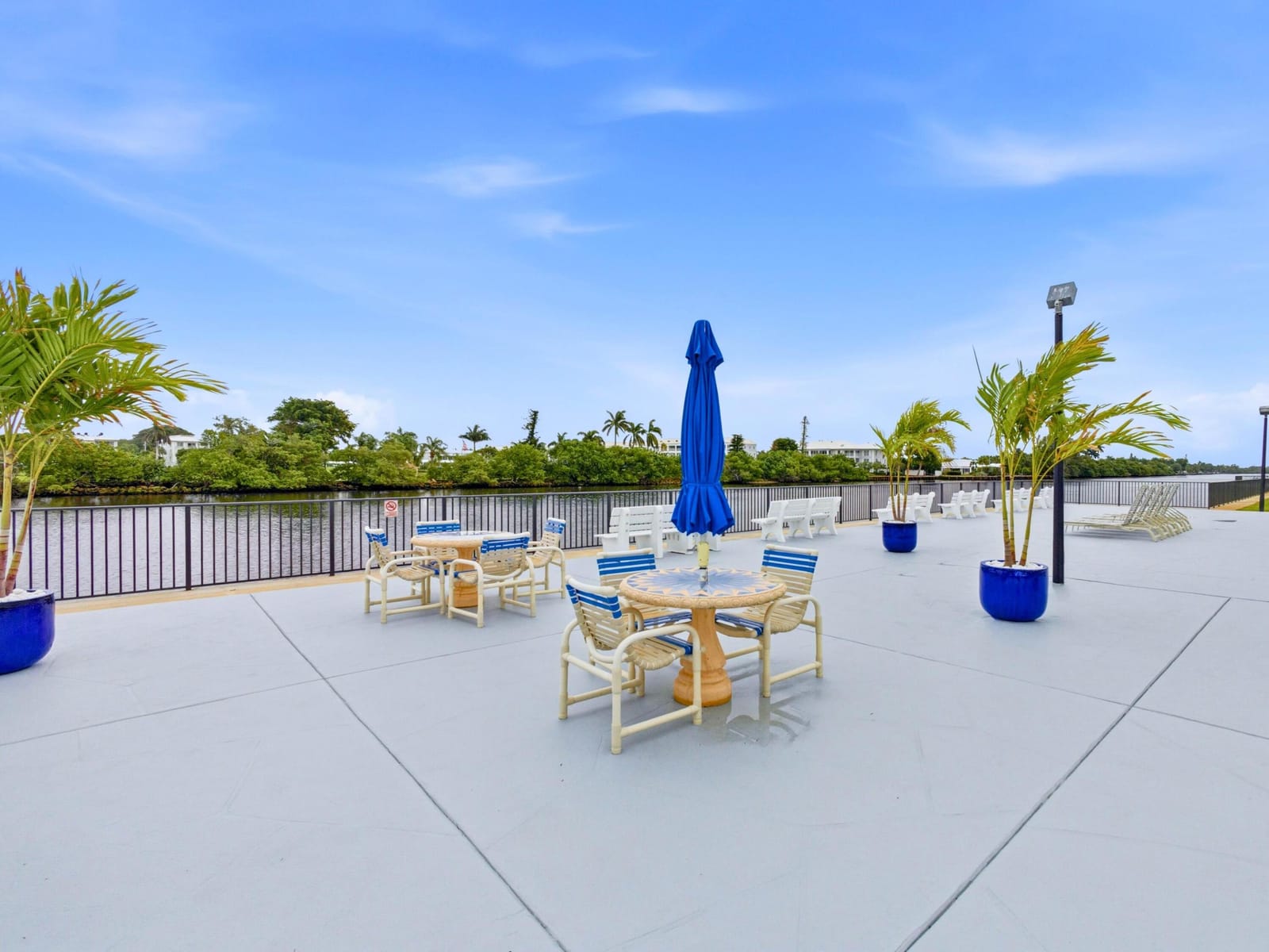 2420 S Federal Highway 19, Boynton Beach, FL 33435