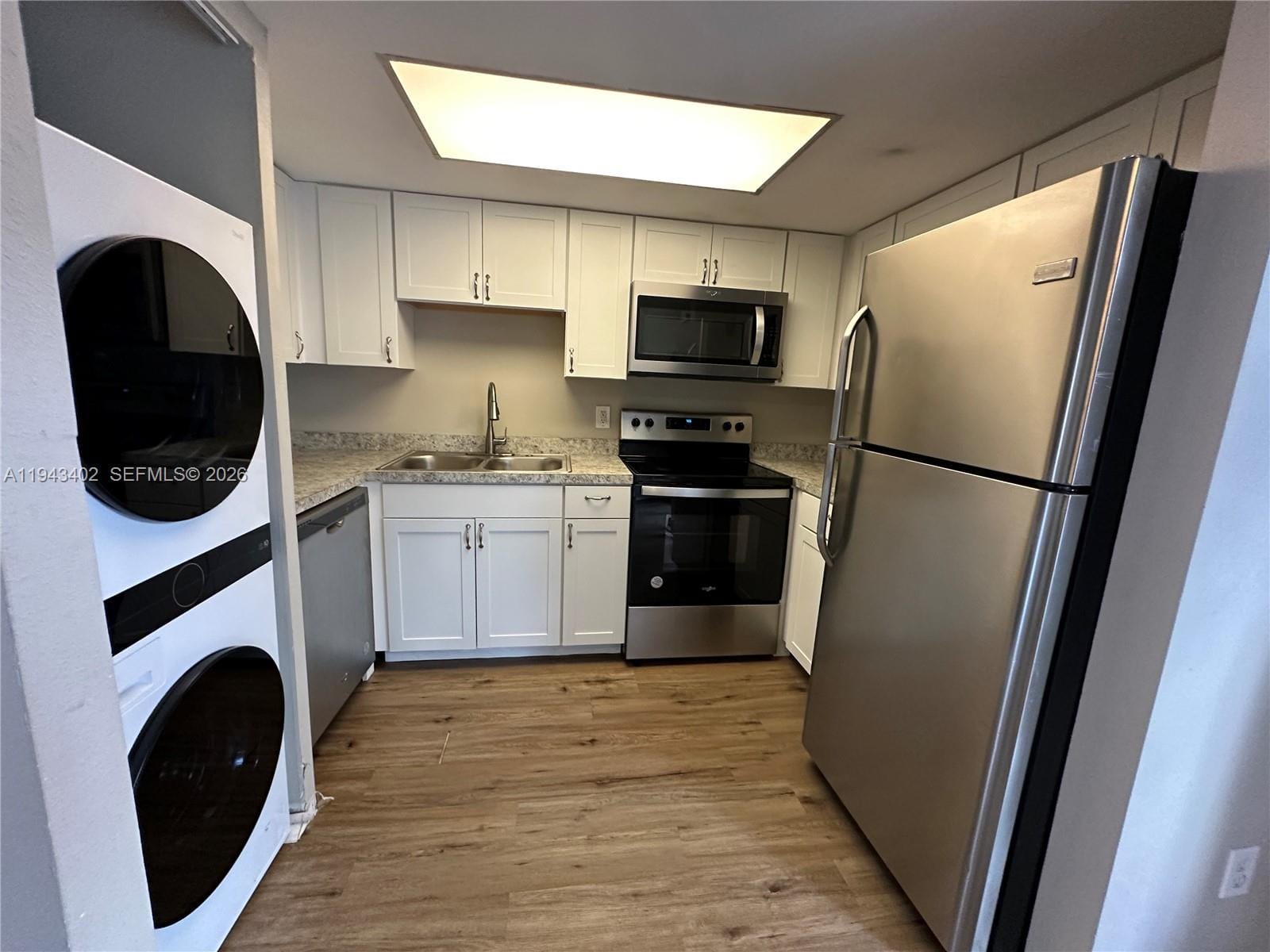 6060 Village Circle — photo 5