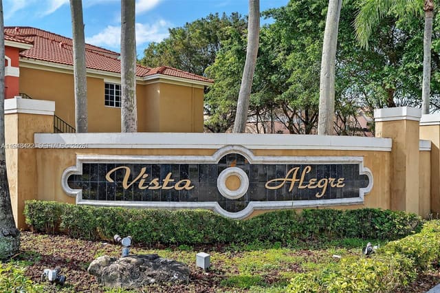 15421 SW 133rd Place 911, sold in Vista Alegre Townhomes Vi, Miami, FL