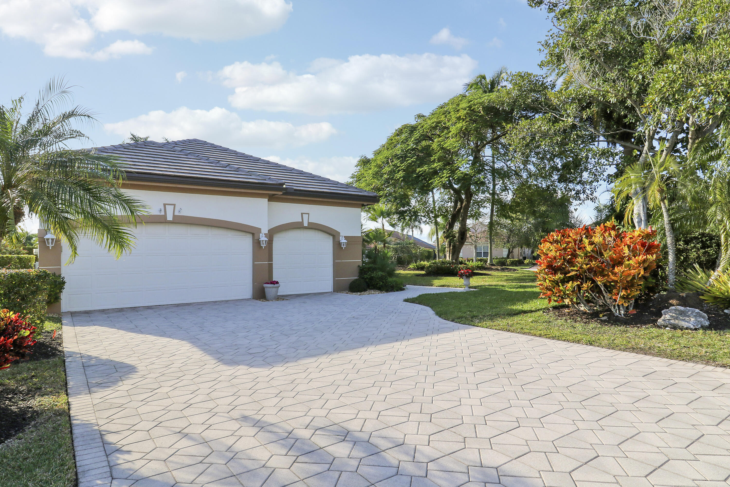 8216 Cypress Point Road — photo 4