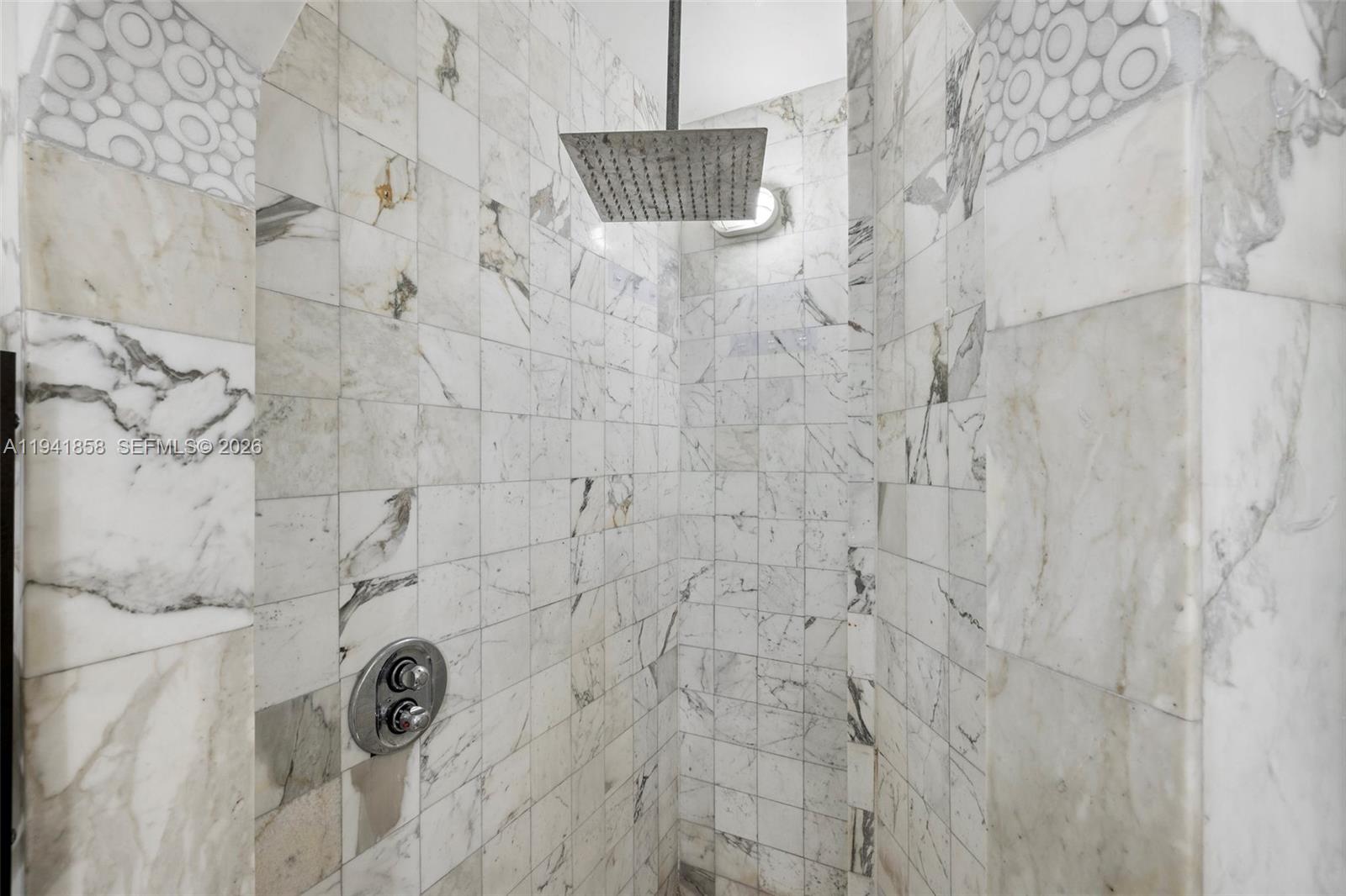 1908 N Ocean Drive 1B & 2B package — photo 12