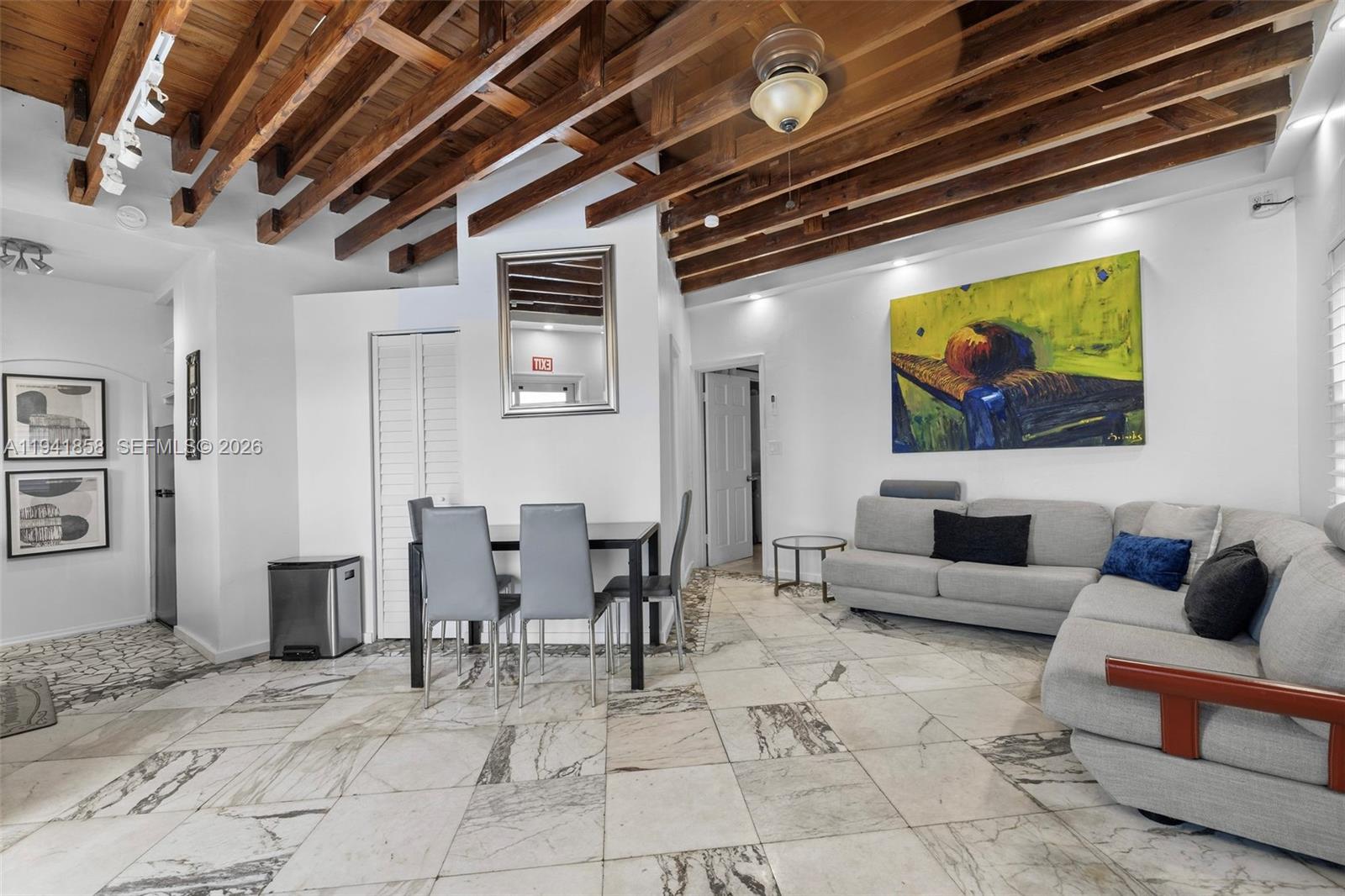 1908 N Ocean Drive 1B & 2B package — photo 5