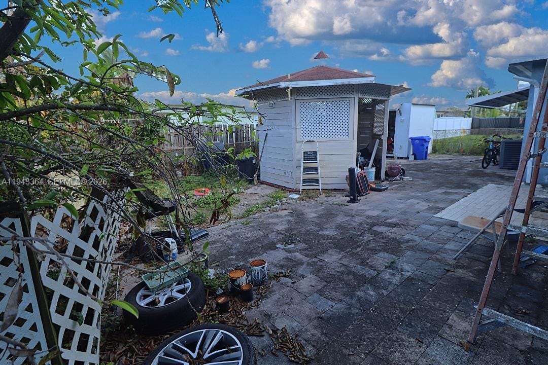 8571 NW 10th Street, Pembroke Pines, FL 33024 photo 12