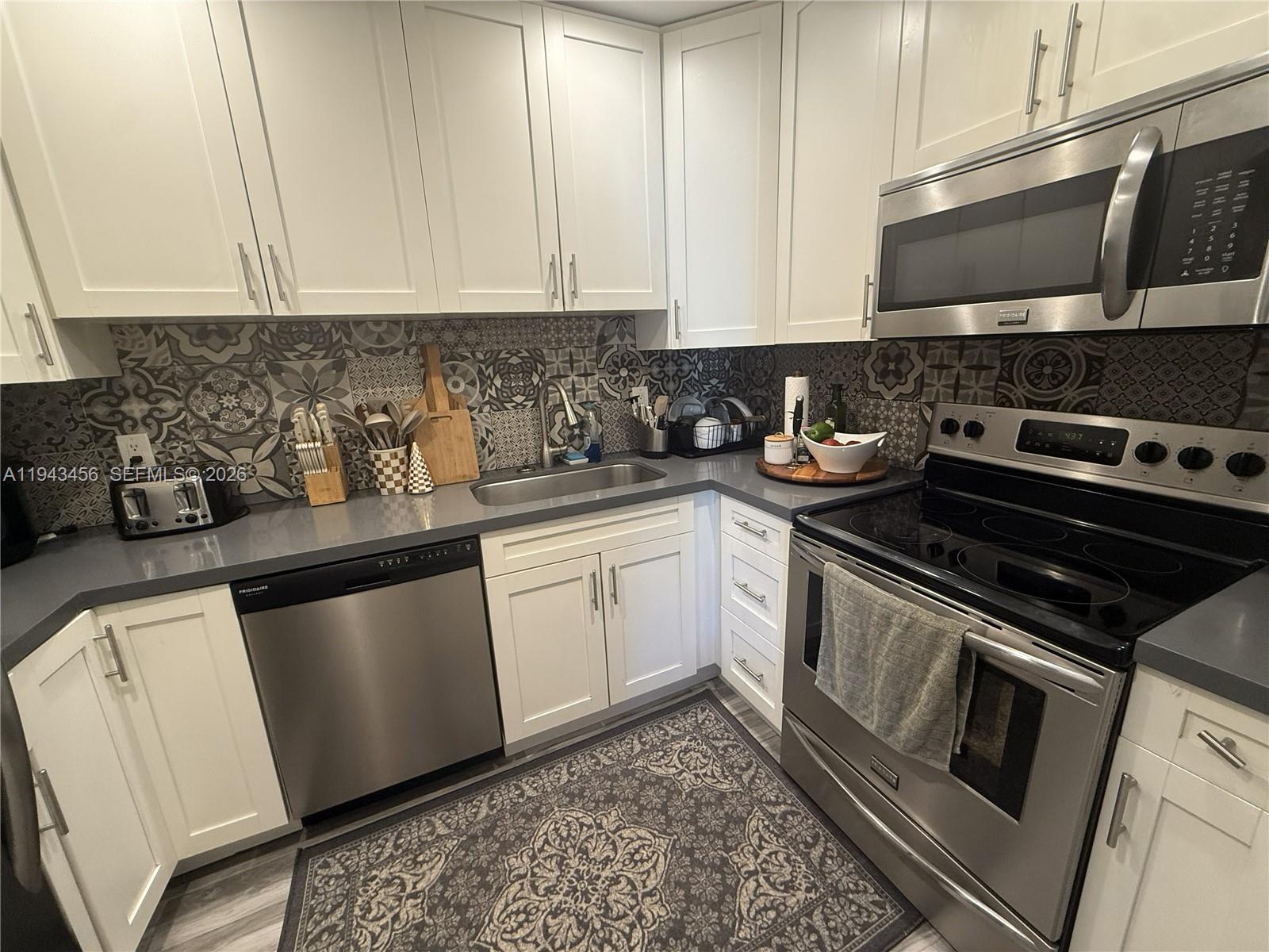 7823 Miller Drive C207, Miami, FL 33155, Miami