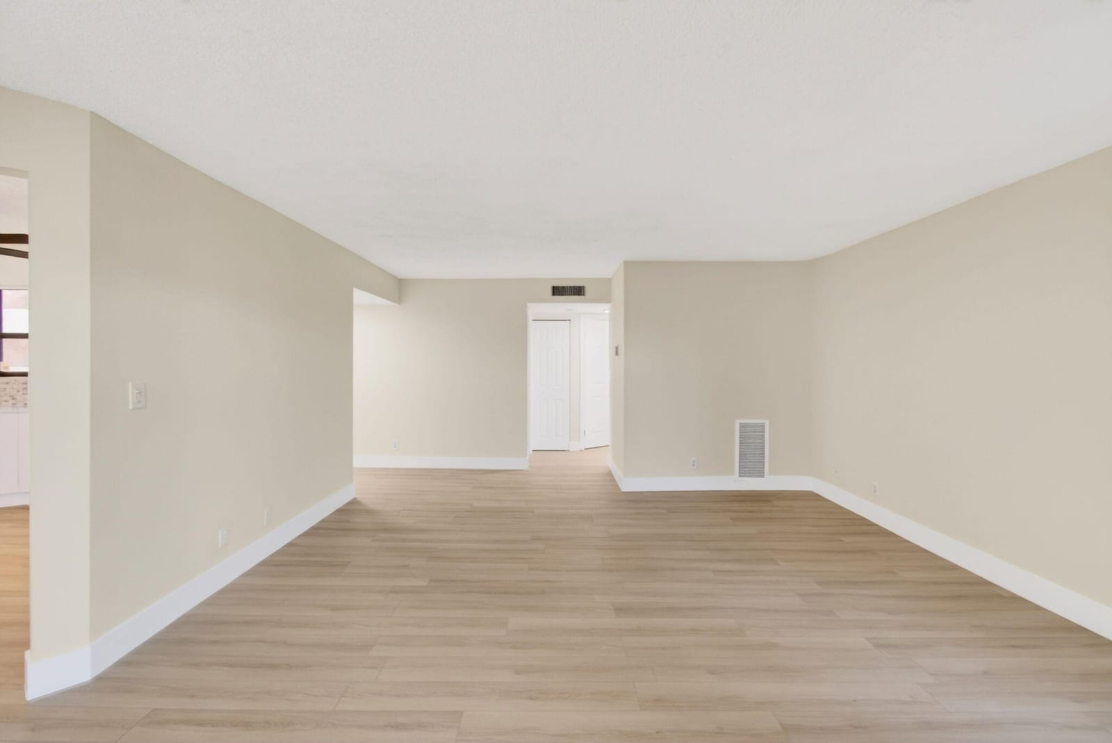 5900 Camino Del Sol 304, Boca Raton, FL 33433 photo 12