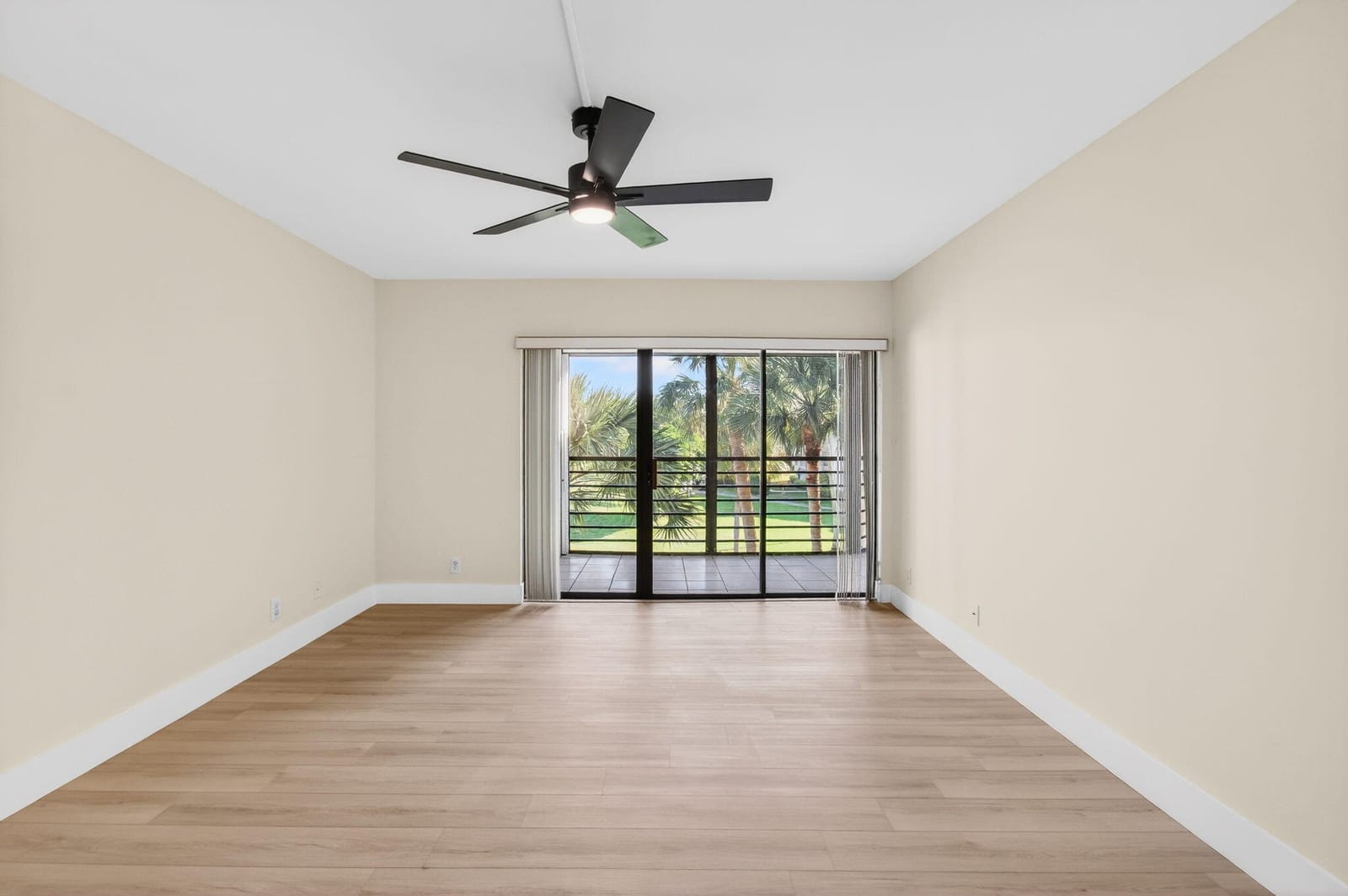 5900 Camino Del Sol 304, Boca Raton, FL 33433 photo 21