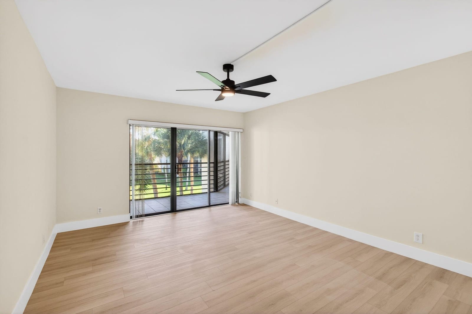 5900 Camino Del Sol 304, Boca Raton, FL 33433 photo 22
