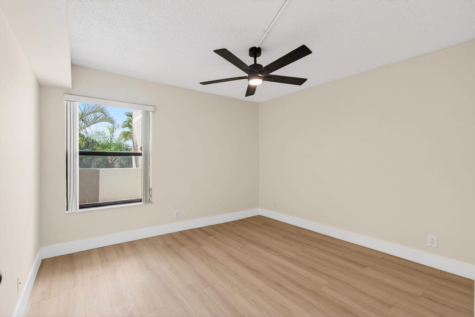 5900 Camino Del Sol 304, Boca Raton, FL 33433 photo 29