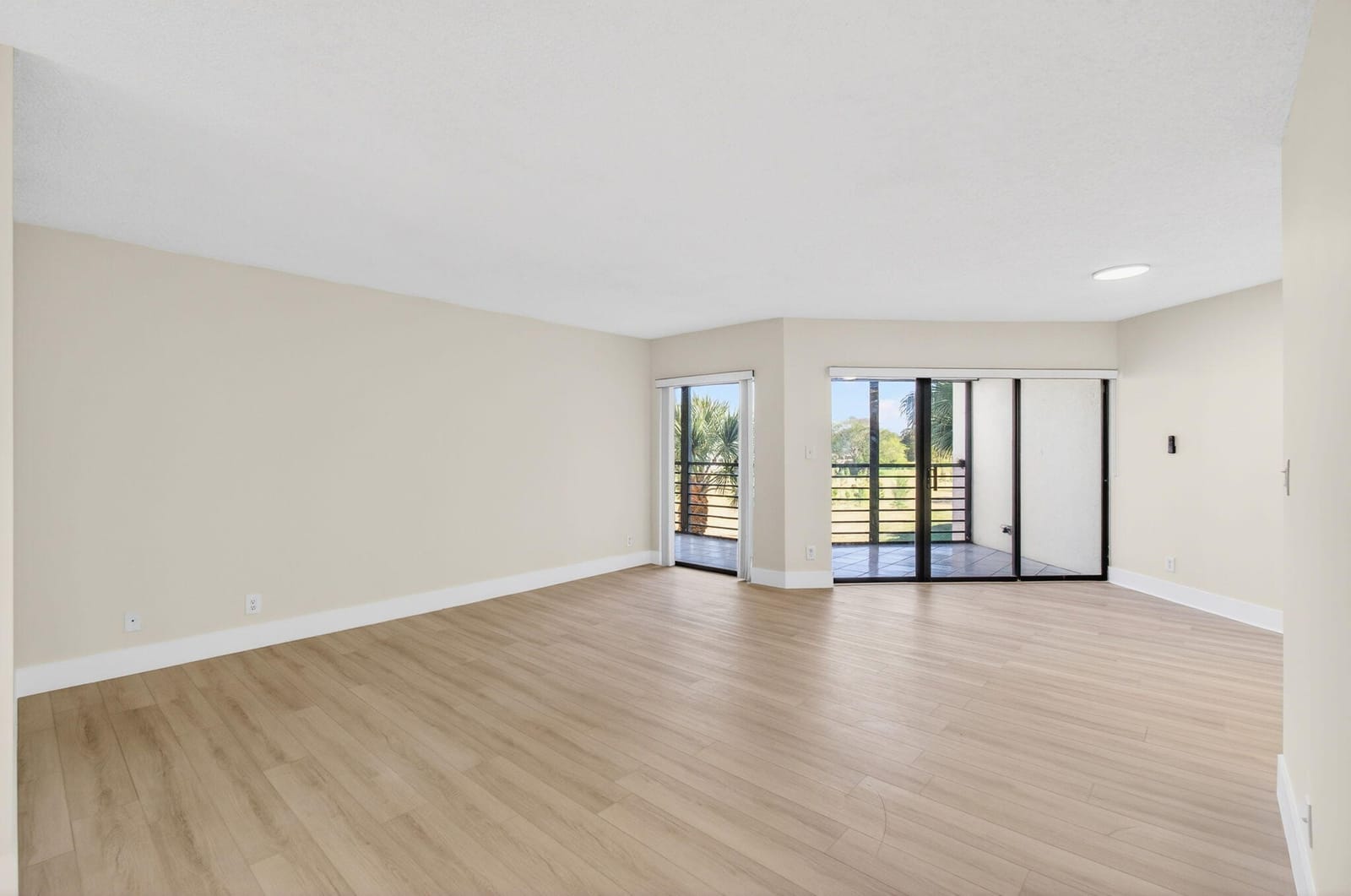 5900 Camino Del Sol 304, Boca Raton, FL 33433 photo 7