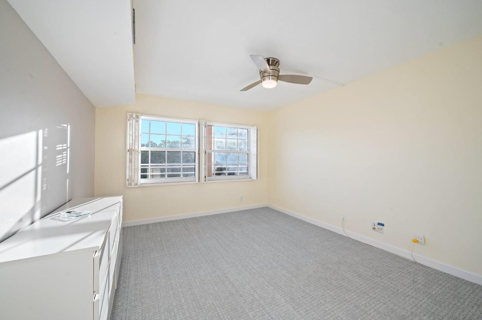 3900 Oaks Clubhouse Drive 310, Pompano Beach, FL 33069 photo 14