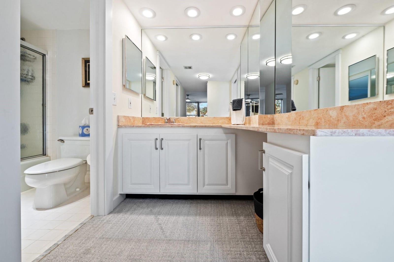 3900 Oaks Clubhouse Drive 310, Pompano Beach, FL 33069 photo 22