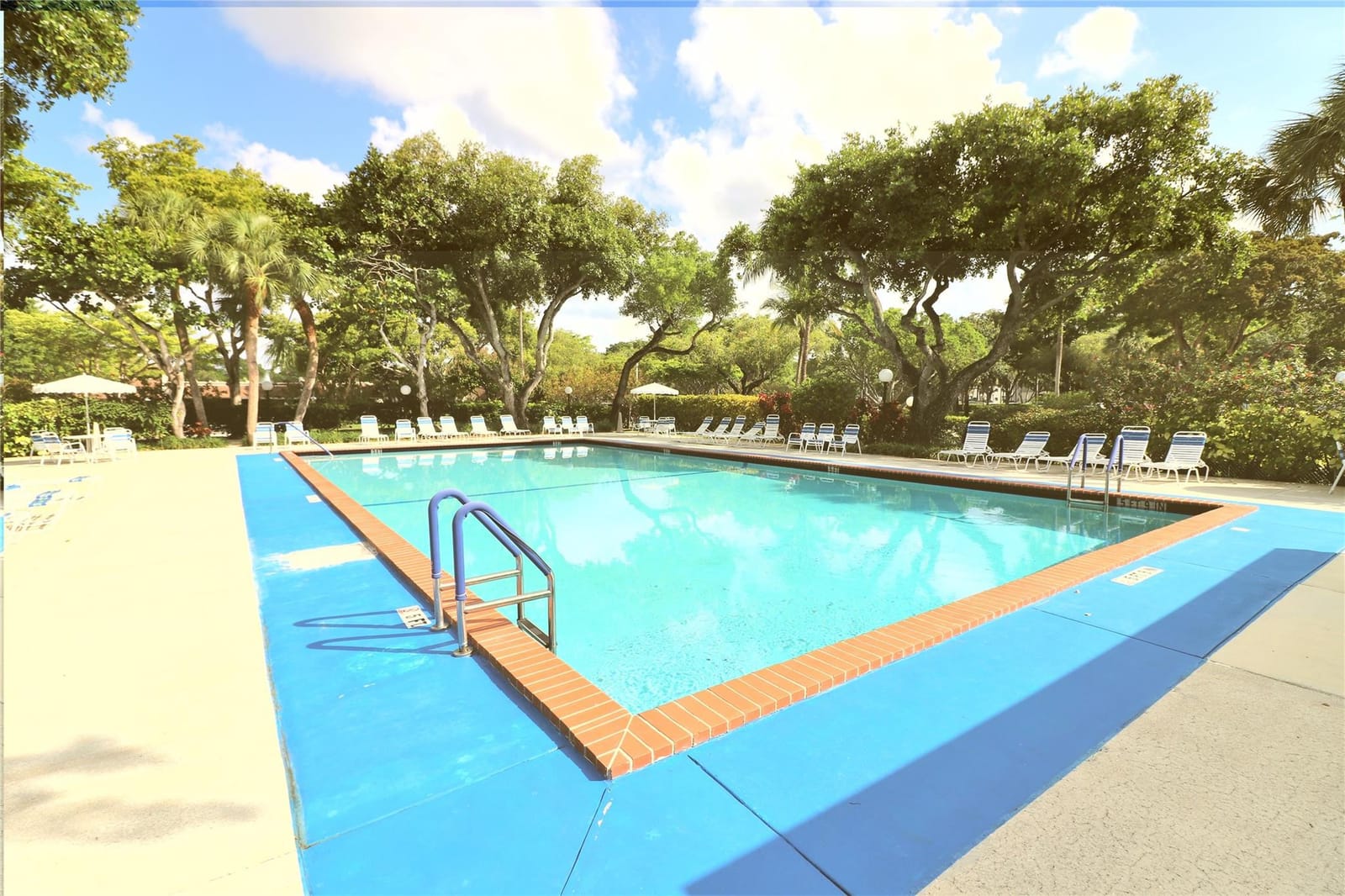 3900 Oaks Clubhouse Drive 310, Pompano Beach, FL 33069 photo 26