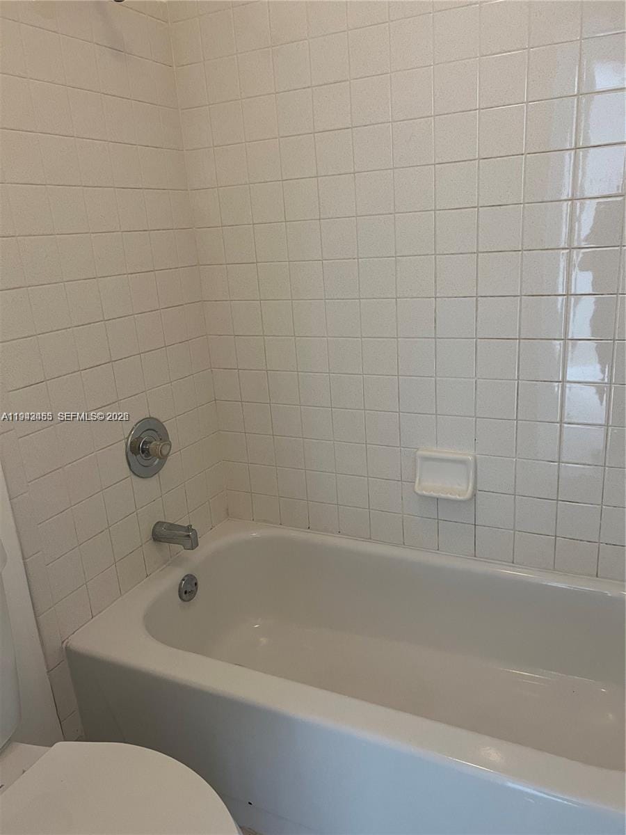 1017 Washington Circle 1017-I — photo 7