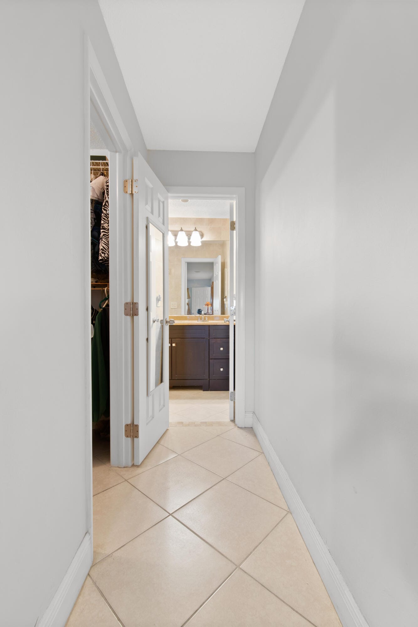 2081 SW 12th Avenue — photo 10
