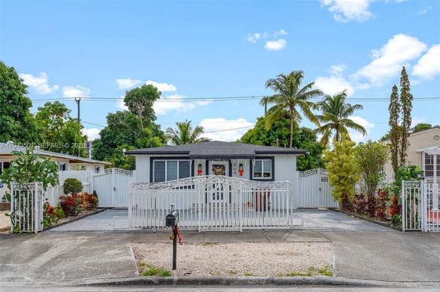 864 E 29th Street, Hialeah, FL 33013