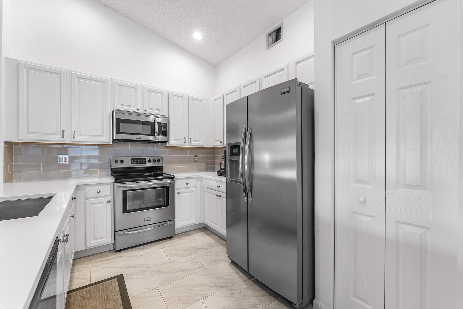 370 Coral Trace Lane — photo 7