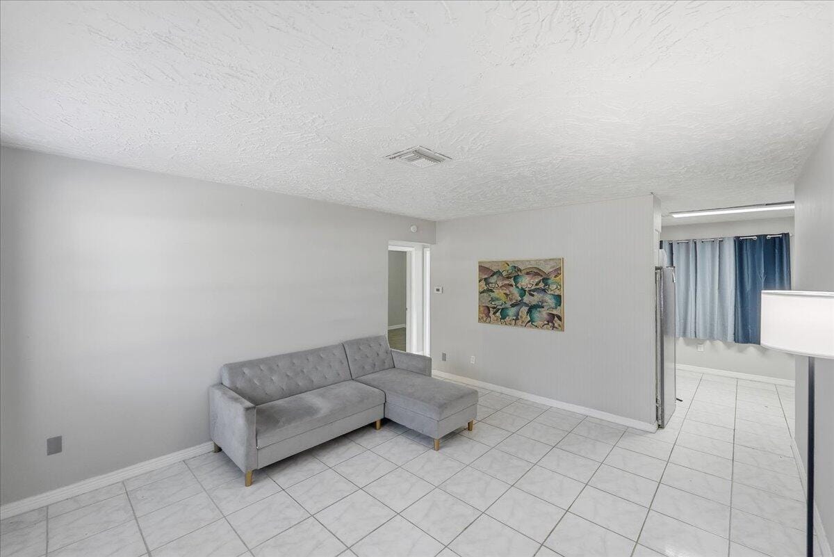 1813 Edgevale Road — photo 10