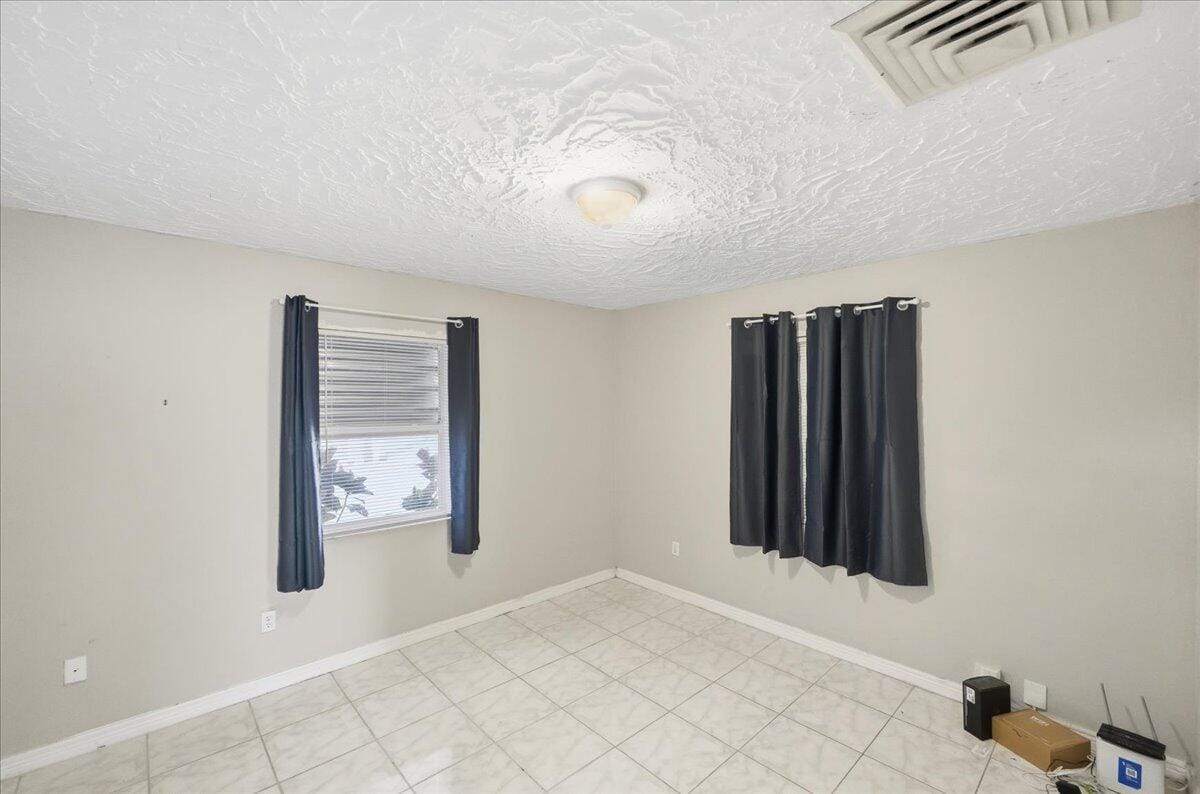 1813 Edgevale Road, Fort Pierce, FL 34982 photo 13