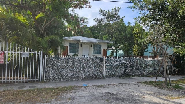 5602 NE 3rd Avenue, sold in Dixie Highway Track, Miami, FL