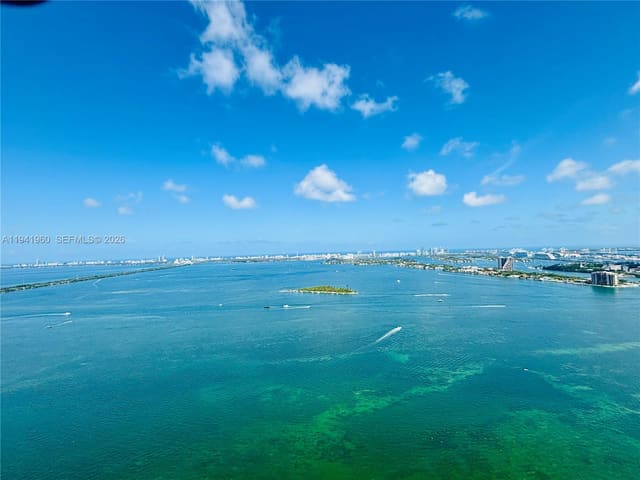 700 NE 24 Street 4203, sold in Aria Reserve South, Miami, FL