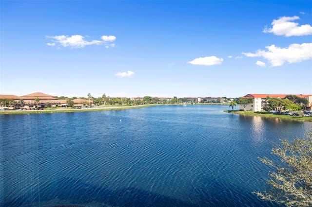 13101 SW 15th Court 402R, Pembroke Pines, FL 33027