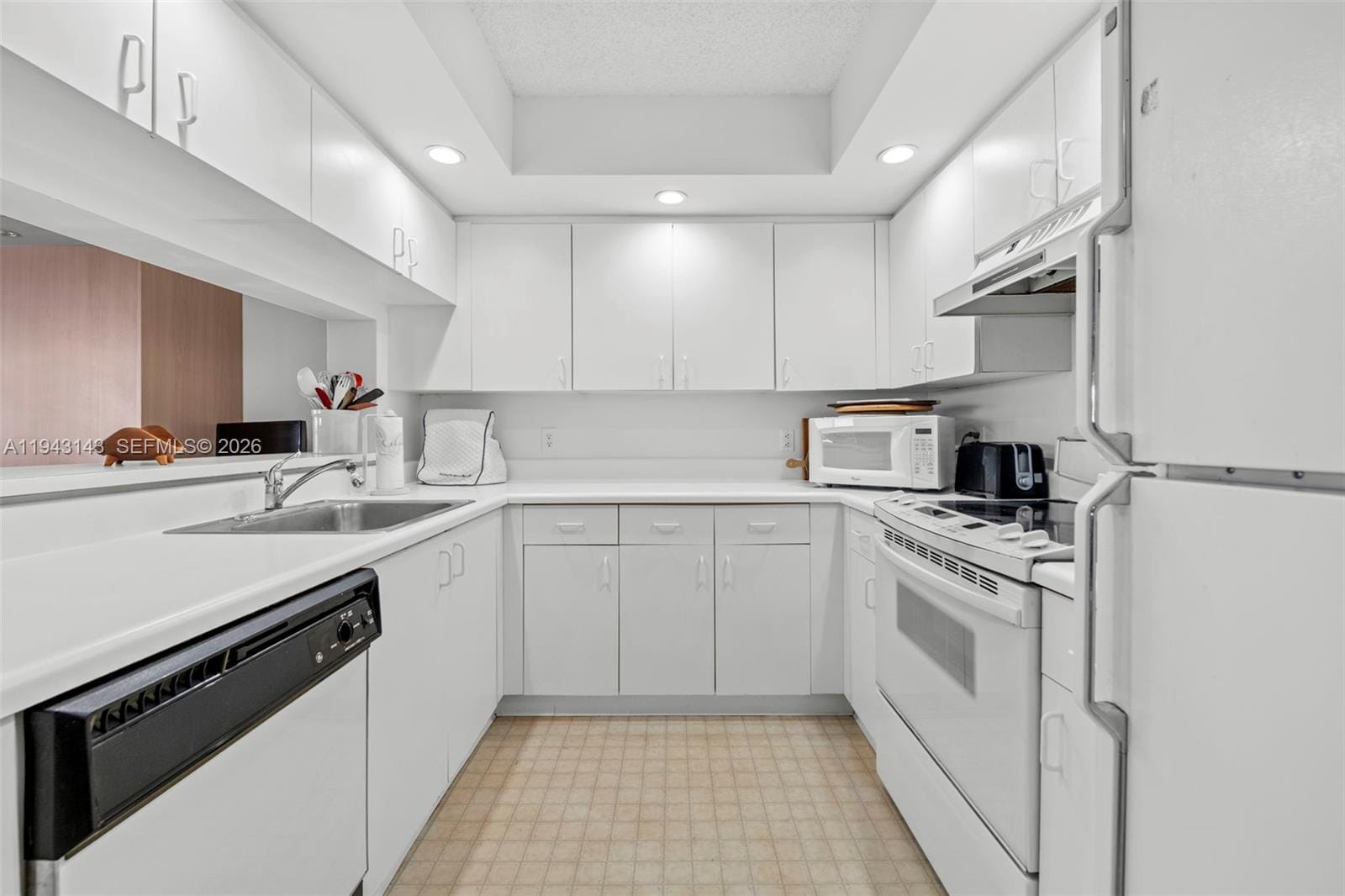 13101 SW 15th Court 402R, Pembroke Pines, FL 33027 photo 13