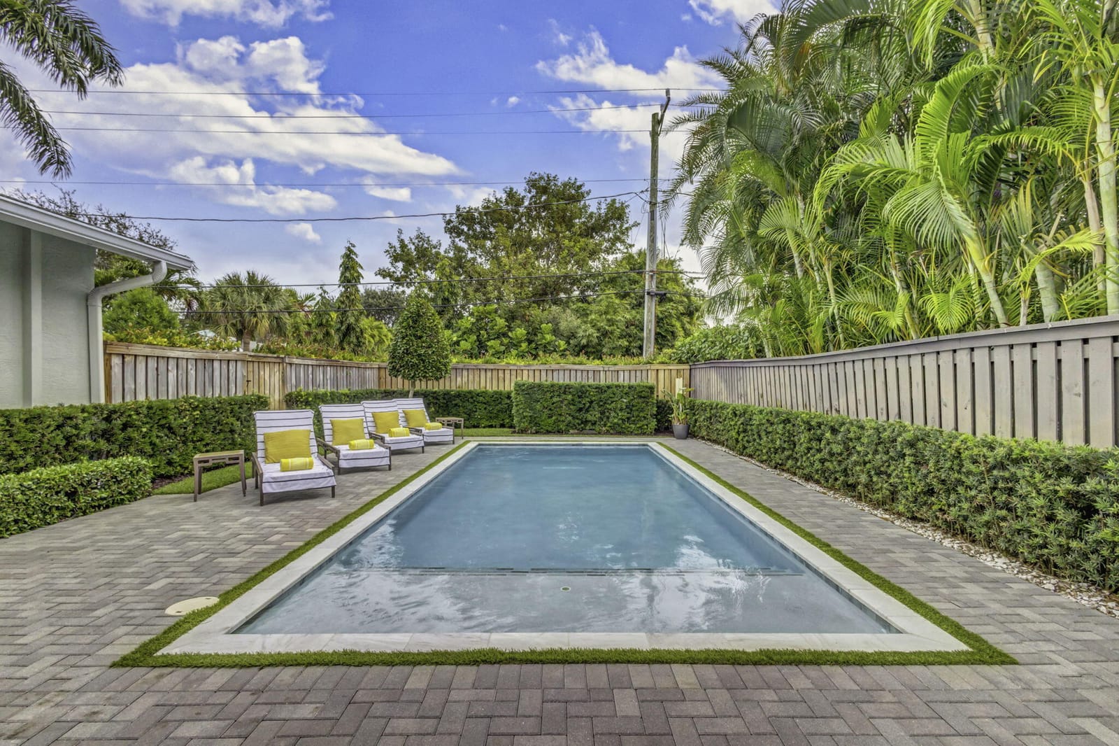 1218 N Palmway — photo 2