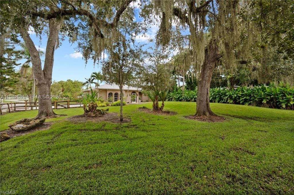 1981 Carbonata Drive, FL 33920 photo 4