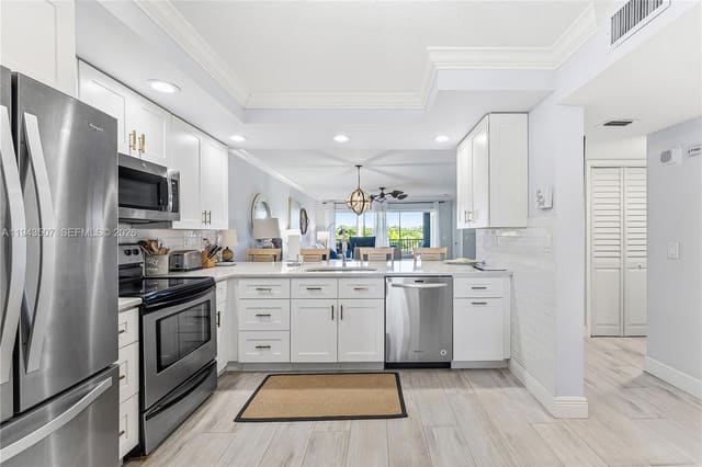 275 Palm Avenue B207, sold in Jupiter Bay East Condo, Jupiter, FL