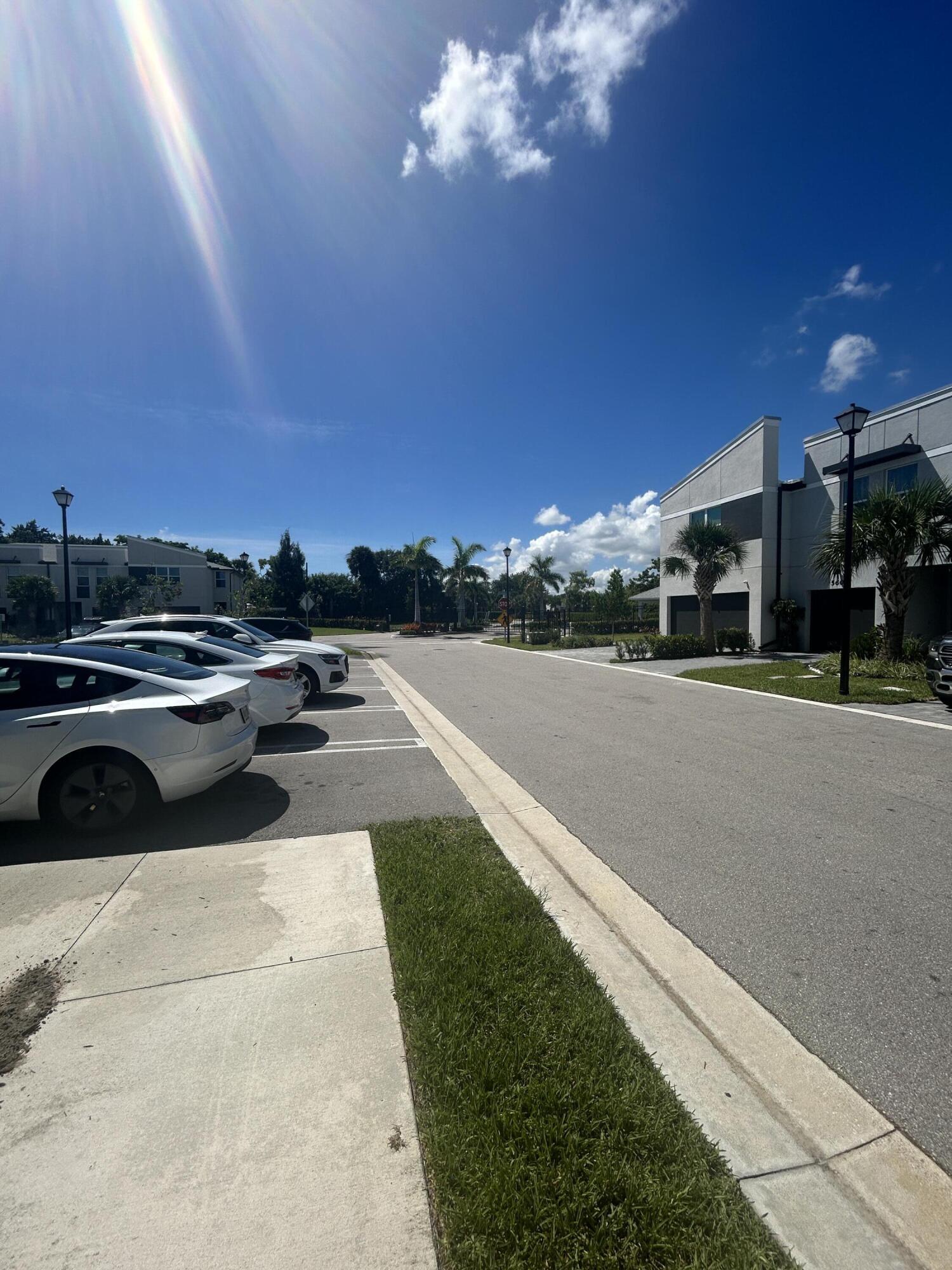 5630 N Enclave Drive, Mangonia Park, FL 33407, Mangonia Park