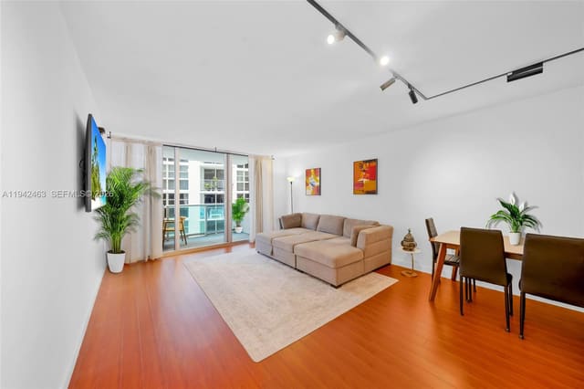1200 West Avenue 422, Mirador 1200, Miami Beach, FL