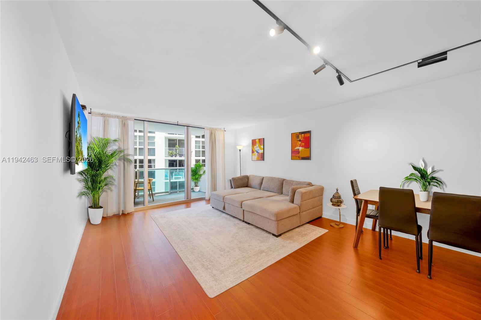 1200 W Ave 422 422, Miami Beach, FL 33139, Miami Beach