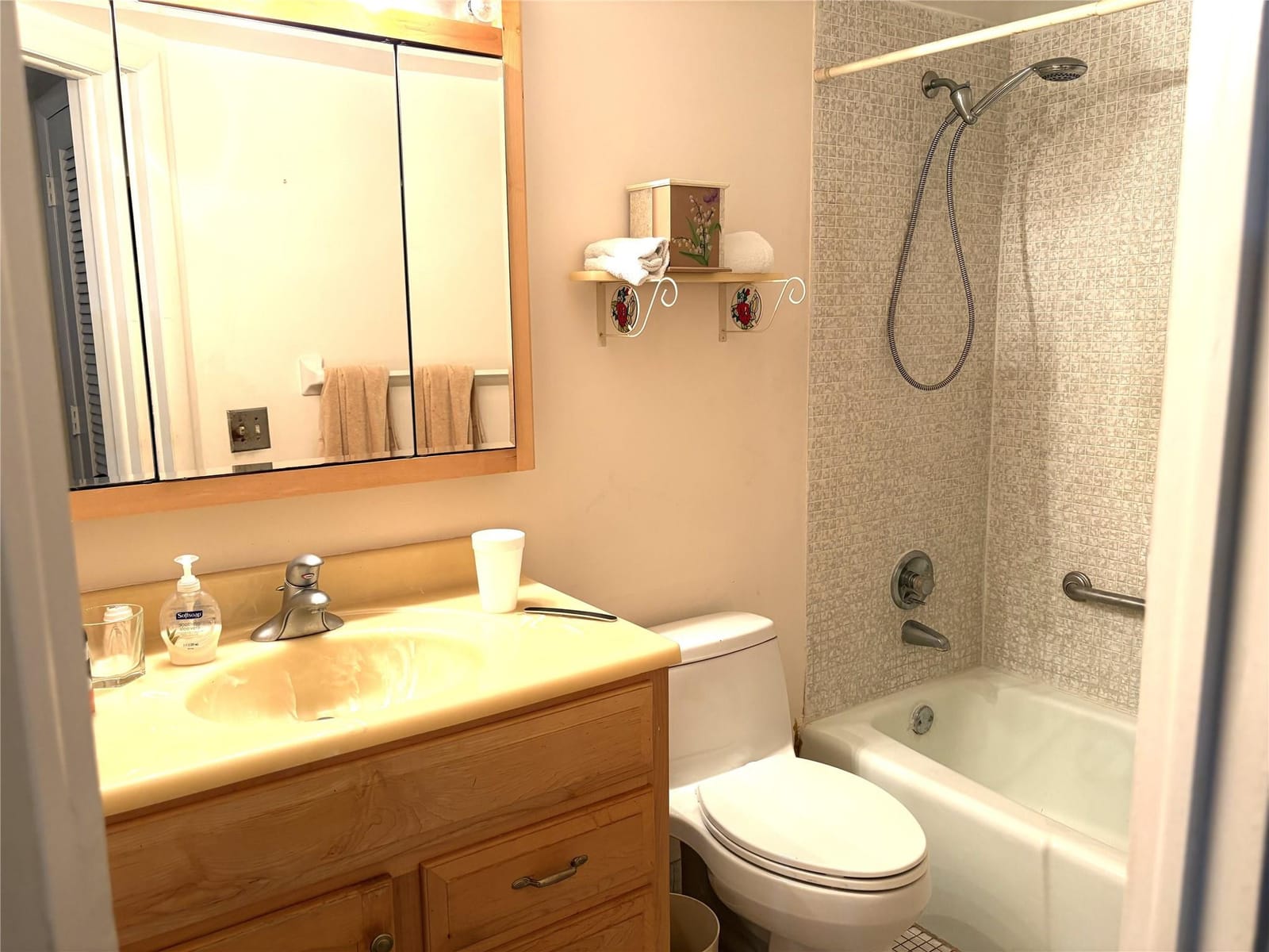 630 Tennis Club Drive 202, Fort Lauderdale, FL 33311 photo 14