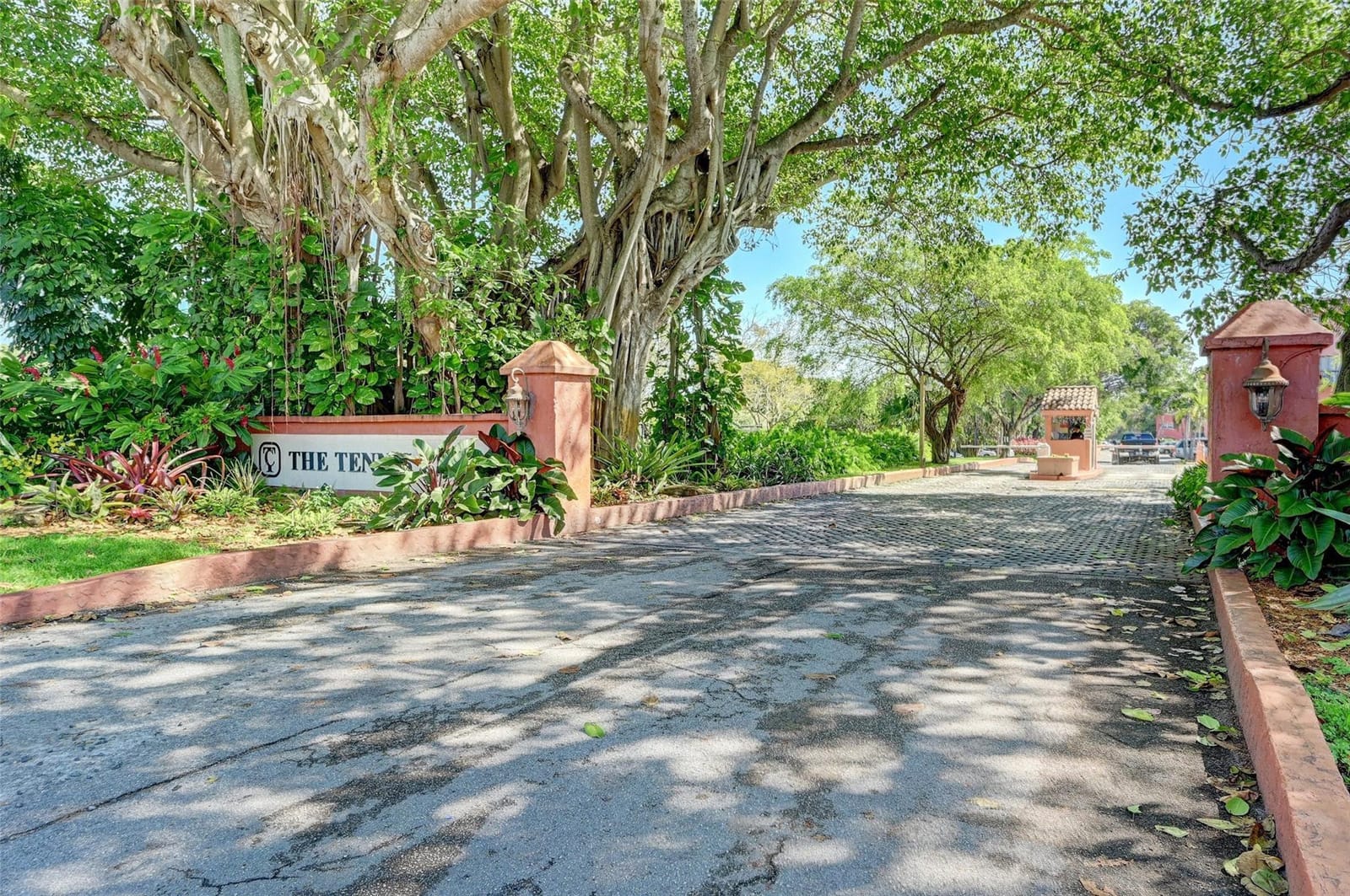 630 Tennis Club Drive 202, Fort Lauderdale, FL 33311 photo 25