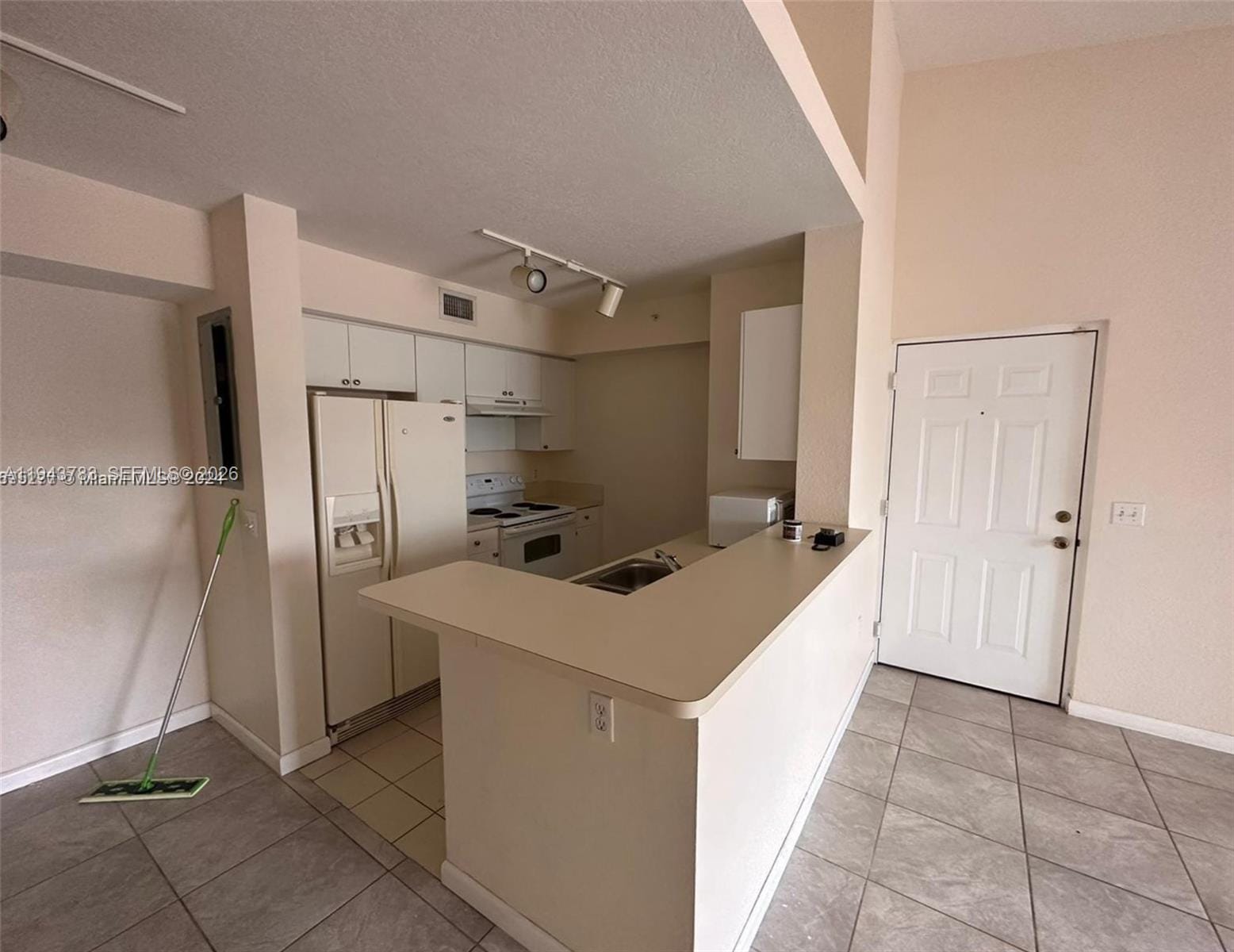 15480 SW 284th Street 2304 — photo 4